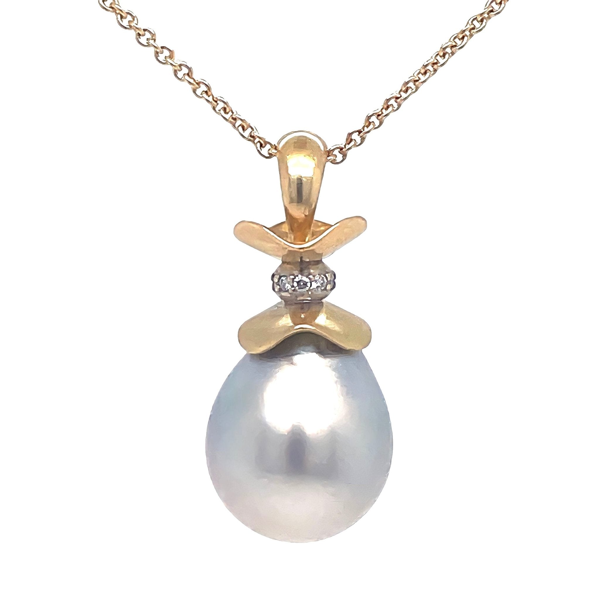 TAHITIAN PEARL DIAMOND RUFFLE©️ CHARM 18KY - Ashleigh Branstetter®