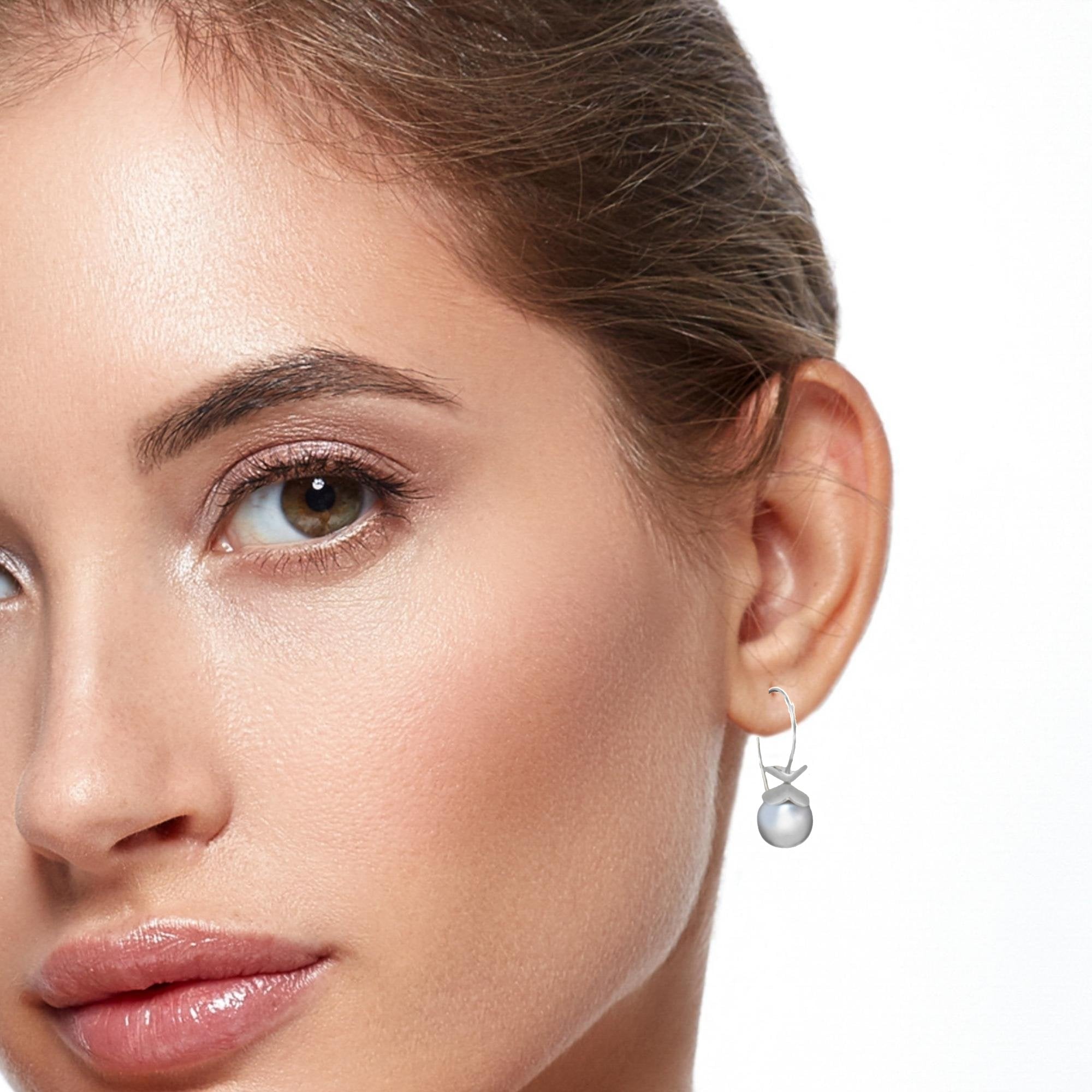 Petite Ruffle© Gray Freshwater Cultured Pearl Earrings In Sterling - Ashleigh Branstetter®