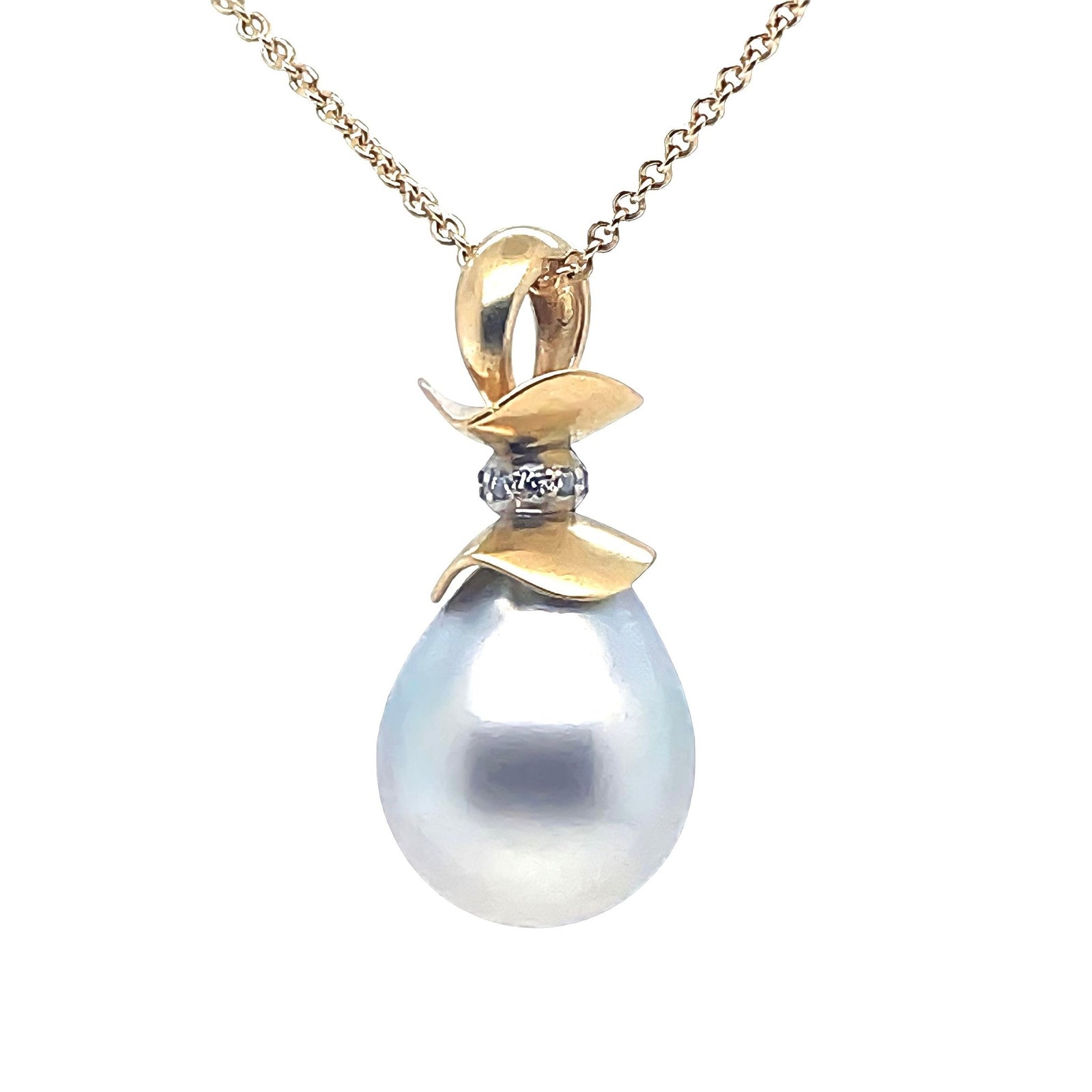 TAHITIAN PEARL DIAMOND RUFFLE©️ CHARM 18KY - Ashleigh Branstetter®